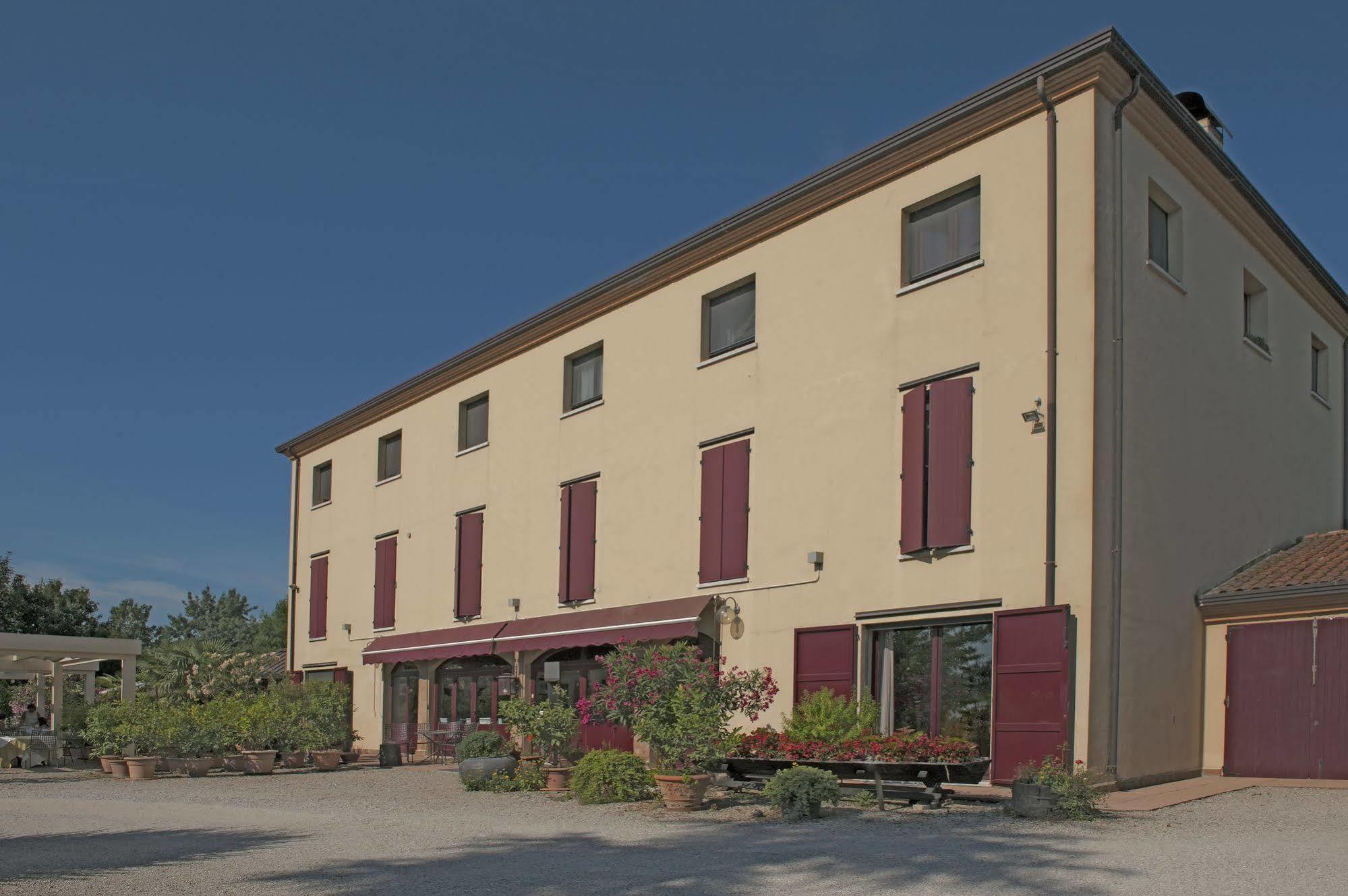 Villa Belfiore Ostellato Exterior photo